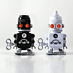 Salero y Pimentero Robot a Cuerda