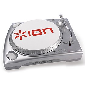 TTUSB es un tocadiscos con conexión USB que permite pasar música  e un disco de vinilo al ordenador . Podrás escuchar tu música en el ordenador, grabarla en un CD, o pasarla a tu iPod o reproductor MP3 y llevártela donde vayas.Se conecta fácilmente a tu equipo de sonido gracias a su salida regulable. Podrás conectar tu TTUSB al equipo de sonido auque no tengas un conector de salida de audio. No requiere preamplificador.El paquete de  software exclusivo de ION  te ofrece unas poderosas herramientas para pasar tu música a formato digital de forma sencilla. EZ Vinyl Converter (