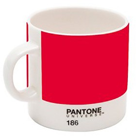 Del tamaño ideal para los que toman café solo o cortado (6 cm x 6 cm), estas tazas espresso ‘Pantone’ tienen un diseño sobrio, perfecto para cualquier tipo de casa.La tacita en cuestión está di...