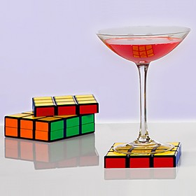 Con los Posavasos de Rubik podrás pasar por fin de la frustración de cuando eras niño o adolescente, intentando resolver el famoso rompecabezas sin conseguirlo, a la satisfacción de deposita...