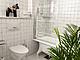 Baño-spa, con caballo Sala e historia en la mampara