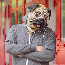Máscara de Perro Carlino