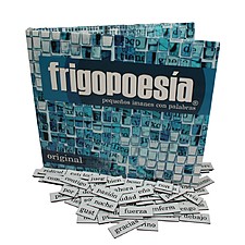 Frigopoesía: imanes de nevera con palabras