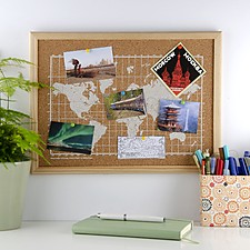 Mini tablero de corcho con el mapamundi serigrafiado en blanco