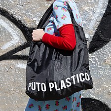 Bolsa reutilizable con mensaje antiplástico