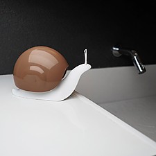 Dispensador de jabón con forma de caracol