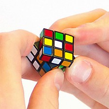 El cubo de Rubik más pequeño del mundo