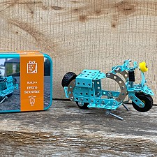 Kit para construir una scooter en una lata