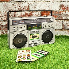 Fiambrera metálica con forma de radio-cassette