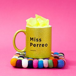 Taza de purpurina con mensaje de reggaeton Miss Perreo