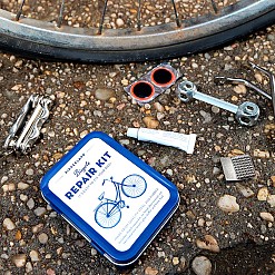 Kit reparación bicicleta de bolsillo para emergencias