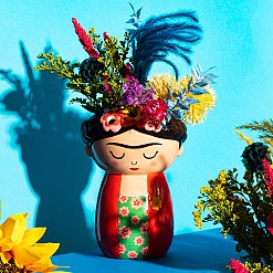 Florero de pared con forma de Frida Kahlo