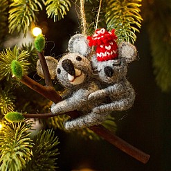 Adorno de Navidad de fieltro en forma de koalas