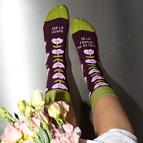 Calcetines originales Ser la guapa de la familia no es fácil