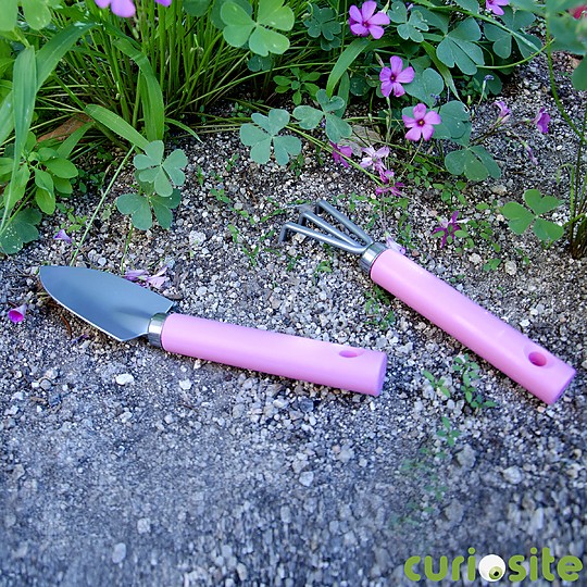 Los mangos de las herramientas son rosa