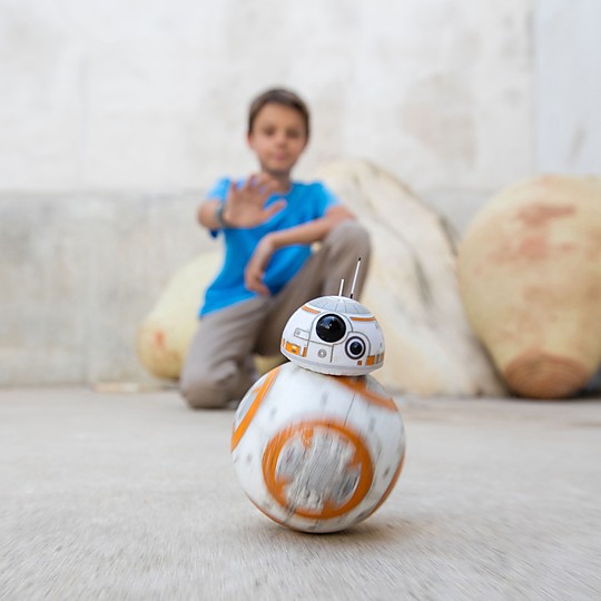 Controla tu droide BB-8 con solo un gesto de tu mano