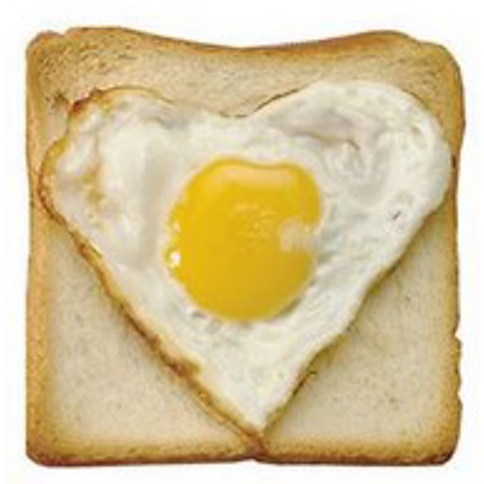 Así quedará el huevo frito si utilizas este molde con forma de corazón