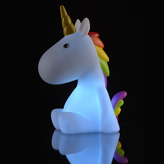 Una lámpara unicornio llena de encanto
