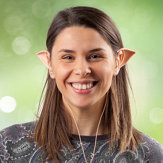 Transfórmate en un elfo con estos auriculares