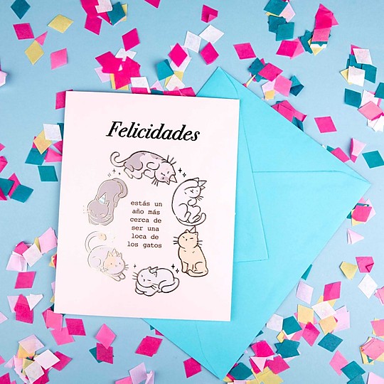 Una tarjeta de felicitación para locas de los gatos