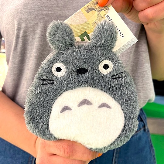 El monedero de Totoro es súper adorable