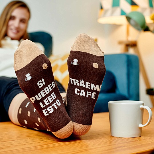 Estos calcetines piden el café por ti