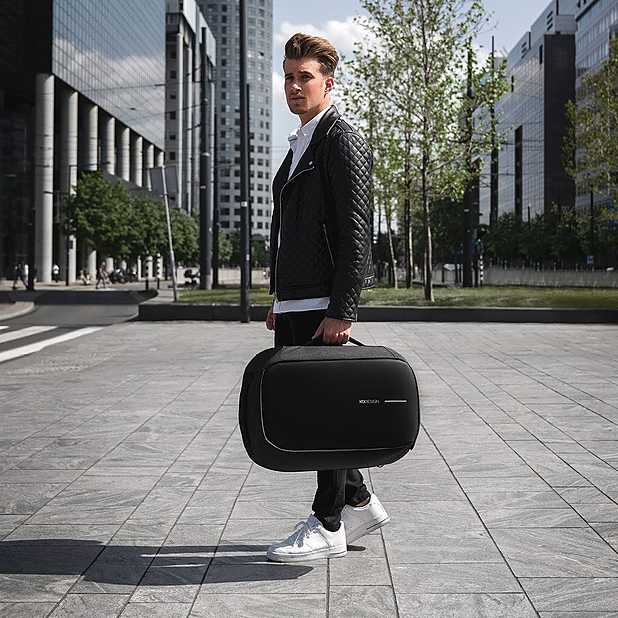 Bobby Duffle: la bolsa de viaje convertible y antirrobo. Curiosite