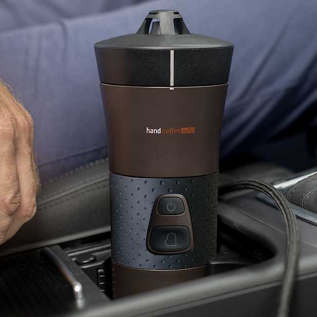 Cafetera portátil para el coche Handcoffee Auto. Curiosite