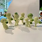 Seis nuevas posturas