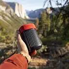 Todos los componentes de la cafetera se guardan dentro del vaso