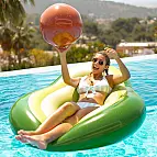 Disfruta del verano con el flotador de moda