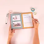 Con espacio rellenable para que pegues vuestras fotos