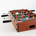 Con marcadores de goles en cada lado