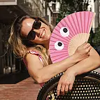 Abanico original con estamapdo de ojitos