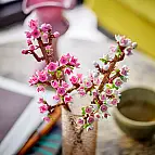 Construye dos bonitas ramas de cerezo en flor