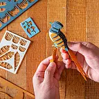 Piezas precortadas que encajan sin pegamento