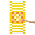 Toalla de playa original de juego Tic-Tac-Toe amarilla