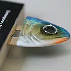 ... la cabeza y la cola de resina