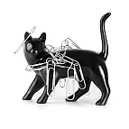 Un gato negro que te ayudará con el orden