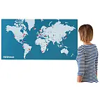 Un mapamundi de diseño fabricado en fieltro (Foto Palomar Srl)