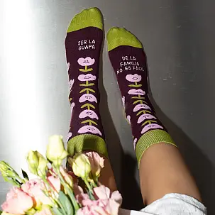 Calcetines originales Ser la guapa de la familia no es fácil