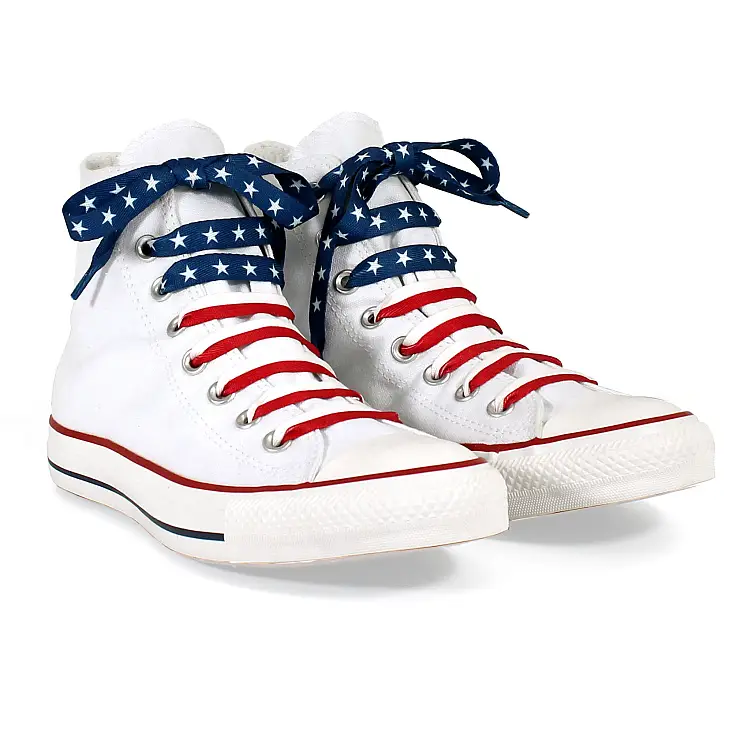 Unos cordones para zapatillas llenos de luz