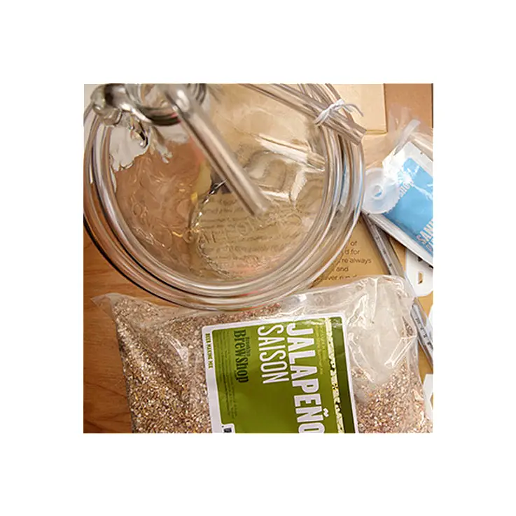 Un kit para preparar cerveza en casa