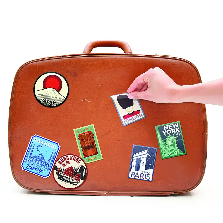Personaliza tu equipaje con las pegatinas para maletas