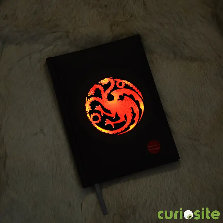 Ilumina la noche con el emblema de tu casa favorita