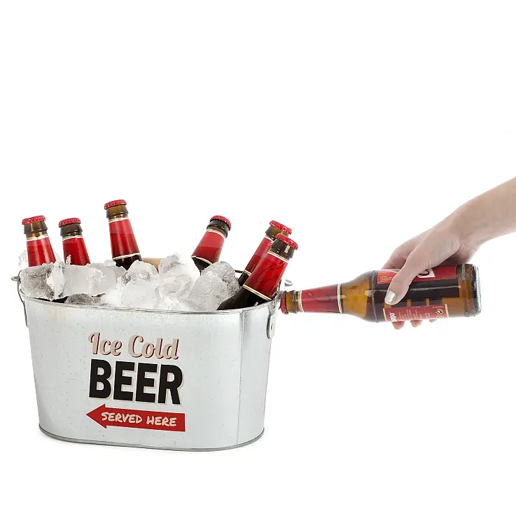 El cubo de cerveza de estilo retro