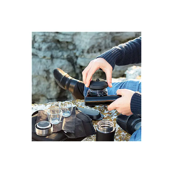 Disfruta de un espresso en plena montaña