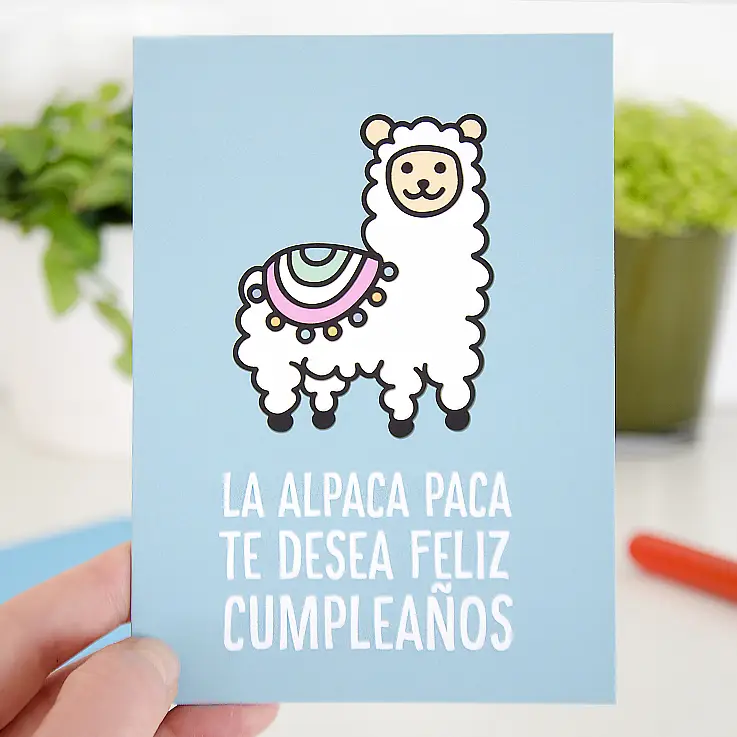 Una tarjeta de felicitación tierna y esponjosa