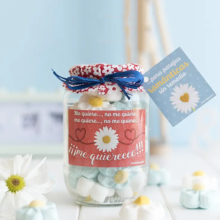 Con una tarjeta para personalizar