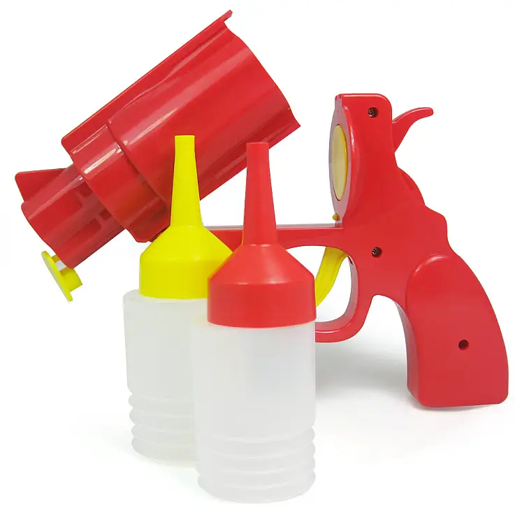 Llena el bote e introdúcelo en la pistola